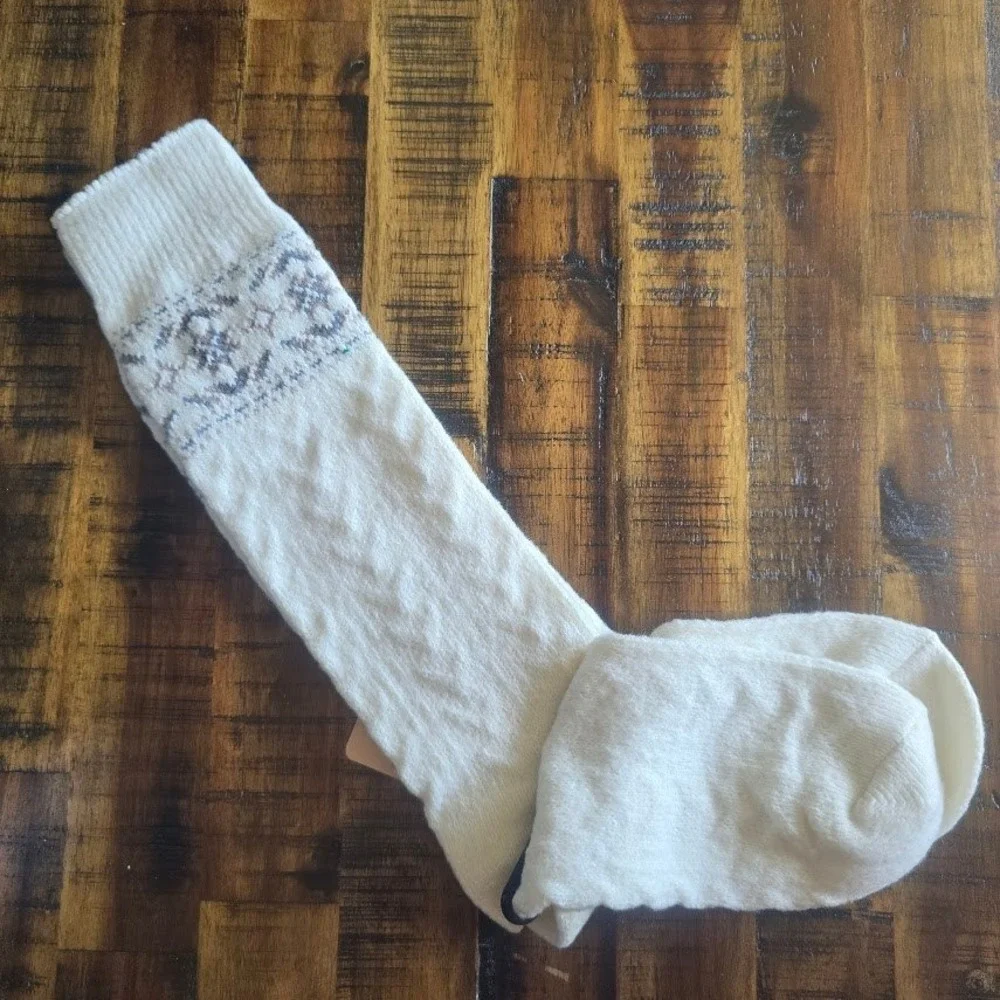 MUK LUKS Ivory Tall Boot Sock Fair Isle Mid-Calf‎ Women Size 6-11 Cozy Winter